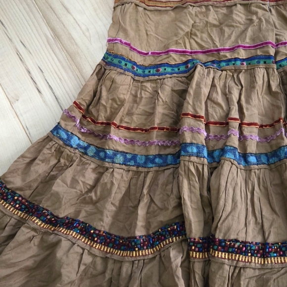 Boho tired skirt with jewls - Picture 3 of 7